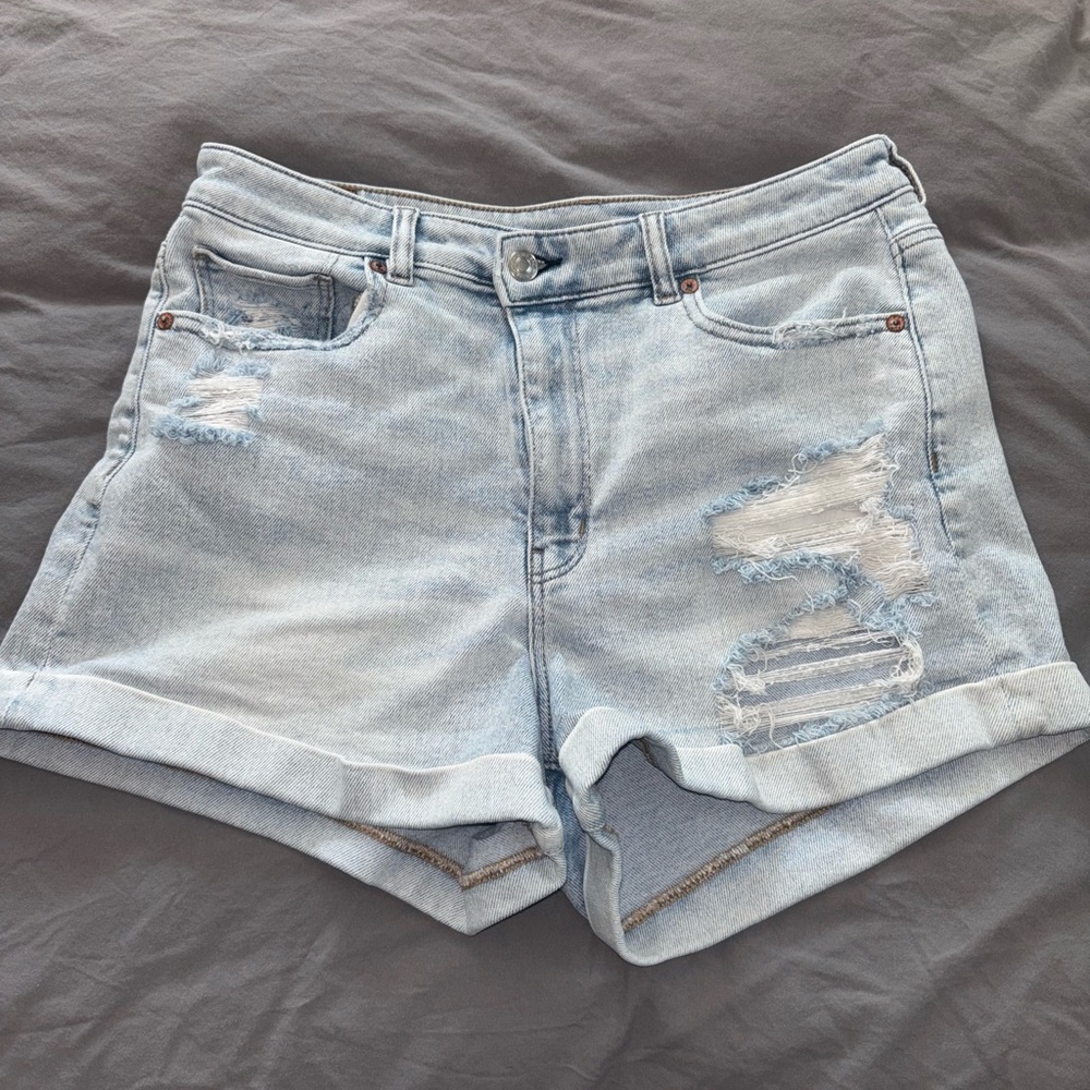 American Eagle Outfitters Light Wash Ripped Jean Shorts